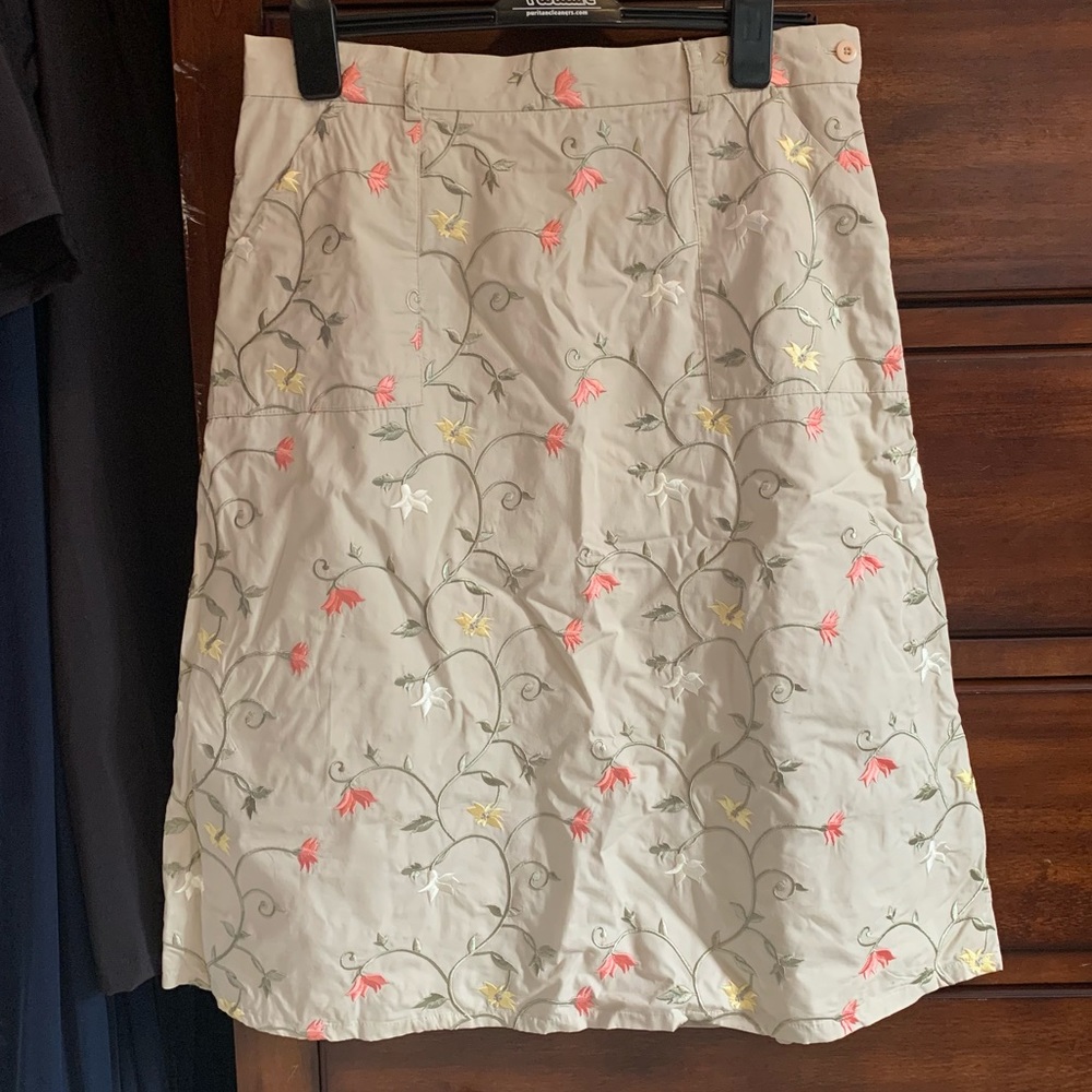 ORVIS - Floral Embroidered Midi Skirt